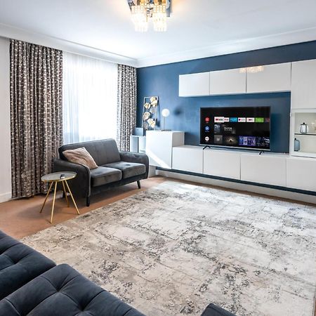 Modern Home Near Etihad, Coop Live 맨체스터 외부 사진