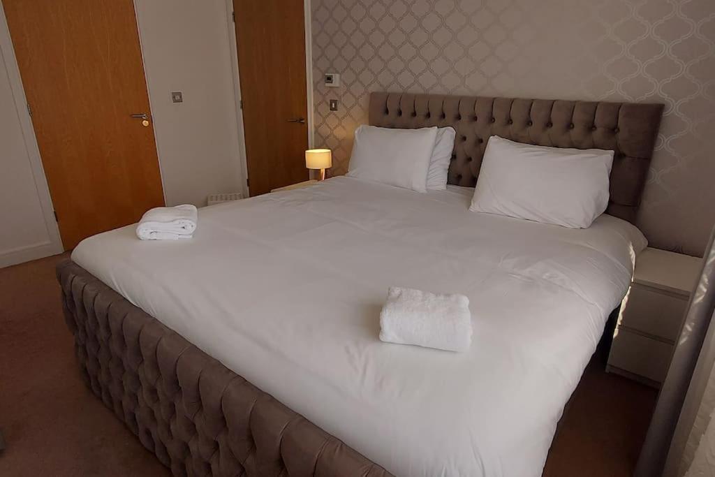Modern Home Near Etihad, Coop Live 맨체스터 외부 사진